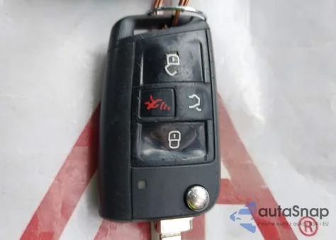 2018 Volkswagen Atlas 2.0T S z USA, uszkodzony, nr VIN 1V2AP2CA2JC546071